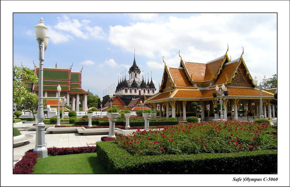 2005 - 07 - Bangkok - temples 01.JPG